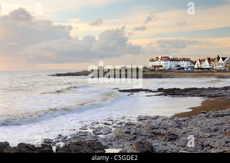 La Esplanade e di fronte alla spiaggia, Porthcawl, Galles del Sud Foto Stock