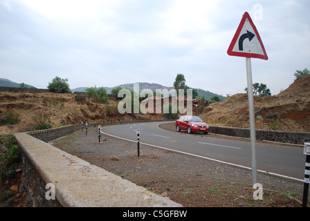 Lato paese due fuori strada Foto Stock