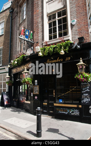 Due presidenti, tradizionale pub e ristorante, Whitehall, London, Regno Unito Foto Stock