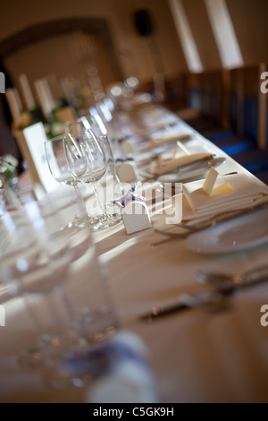 Tabella impostata per un matrimonio Foto Stock