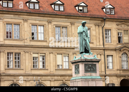 Statua di Johann Christoph Friedrich von Schiller, poeta tedesco, filosofo, storico e drammaturgo a Stoccarda Foto Stock