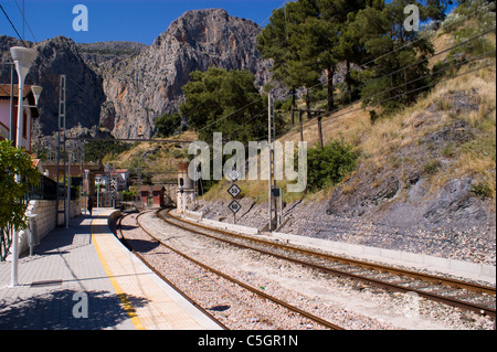 La linea ferroviaria a El Chorro GORGE STATION Andalusia Spagna Foto Stock