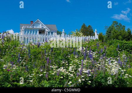 La casa e il giardino Camden Maine Foto Stock