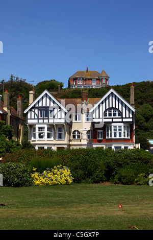 West Marina giardini e case, St Leonards on Sea, East Sussex, Inghilterra Foto Stock