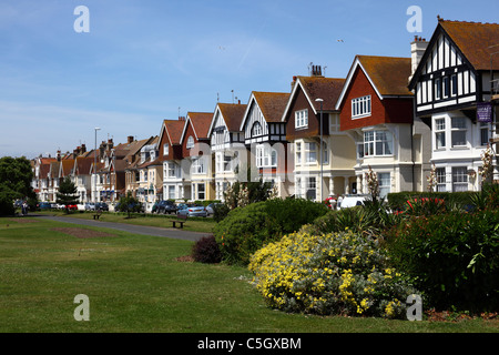 West Marina giardini e case, St Leonards on Sea, East Sussex, Inghilterra Foto Stock