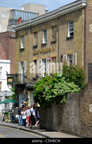 King William IV public house in Hampstead NW3, Londra, Inghilterra Foto Stock