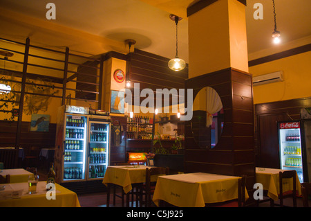 Ristorante interno Belgrado capitale della Serbia Europa Foto Stock