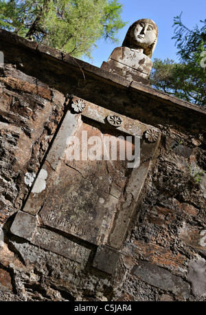 Ultimo luogo di riposo dei capi del Clan NacNab sull isola di giallo (Eilan Bhuidhe) a Killin, Perthshire, Scotland, Regno Unito Foto Stock