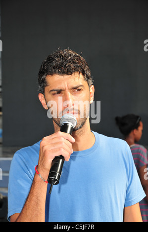 Kochav Nolad (è nata una stella) la versione israeliana dell'idolo americano. Il finalista Liron ramati, Luglio 2011 Foto Stock