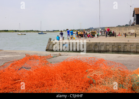 Pescato granchi al vecchio Leigh-on-Sea, Essex Foto Stock