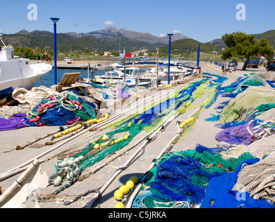 Le reti da pesca e affrontare in Andratx porta da maiorca isole baleari Foto Stock