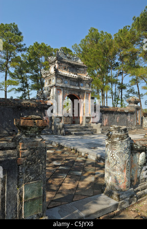 Asia, Vietnam, Tonalità. Tomba di Bao Dais madre Tu Cung. Designato un Sito Patrimonio Mondiale dell'UNESCO nel 1993, la tinta è onorato per la sua Foto Stock