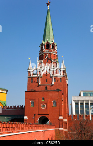 Troitskaya (Trinity) Torre parete del Cremlino. Mosca. Foto Stock