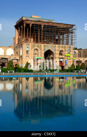 L Imam (Shah, Naghsh-e JAHAN Piazza), costruito sotto Shah Abbas I (1587-1629), di Isfahan, Iran Foto Stock