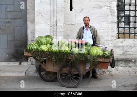Anguria venditore ad Istanbul in Turchia Foto Stock