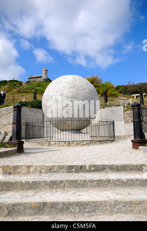 Il grande globo a Durlston Country Park, Swanage. Foto Stock