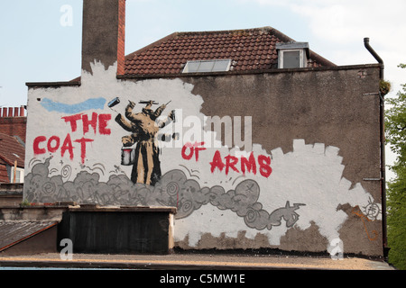 'Lo stemma' graffiti da Nick Walker sul lato di Vincenzo's Pizza su Park Street, Bristol, Inghilterra. Foto Stock