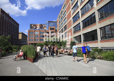 Highline, elevati parco pubblico sulla ex ferrovia, Manhattan, New York City, Stati Uniti d'America Foto Stock