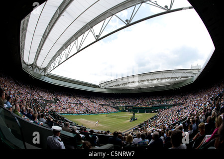 Vista generale della Corte centrale durante il Signore sceglie il finale al 2011 Wimbledon Tennis Championships Foto Stock