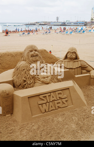 Star Wars la scultura di sabbia sulla spiaggia in Spagna Foto Stock