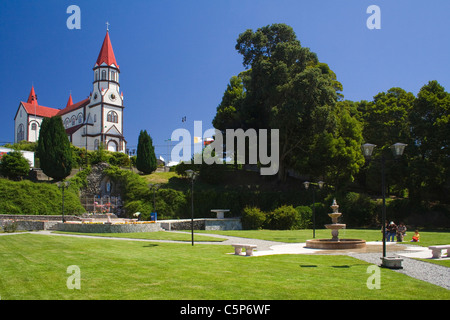 La chiesa, Puerto Varas, Distretto dei Laghi, Cile, Sud America Foto Stock