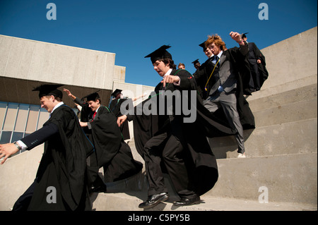 Aberystwyth studenti universitari la laurea sul giorno di graduazione, REGNO UNITO Foto Stock