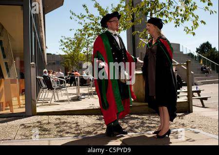 Aberystwyth studenti universitari la laurea sul giorno di graduazione, REGNO UNITO Foto Stock