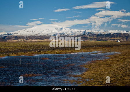 Registrati acqua Terra e montagna in Islanda Foto Stock