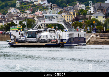 Traghetto superiore - il principale veicolo traghetto per attraversare il fiume Dart tra Dartmouth e Kingswear, Devon, Inghilterra Foto Stock