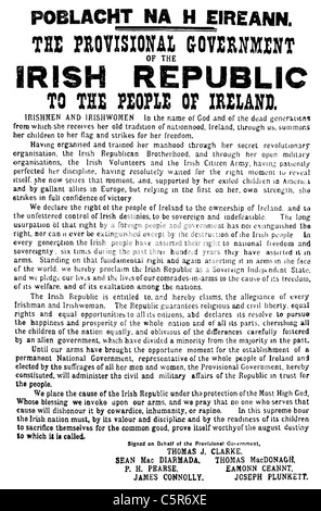 Proclamazione della Repubblica Irlandese 1916 (aka l'annuncio della Pasqua) rilasciati durante la Pasqua in aumento Foto Stock
