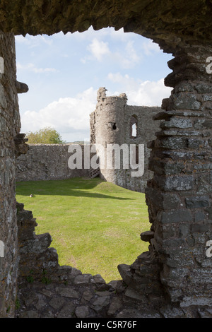 Il castello normanno a Llansteffan in Carmarthenshire, Galles. Foto Stock