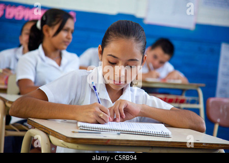 La Scuola media nel Cantone La Junta, Comalapa, Chalatenango, El Salvador Foto Stock