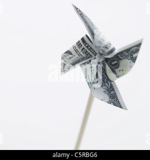Una girandola fatta di denaro Foto Stock