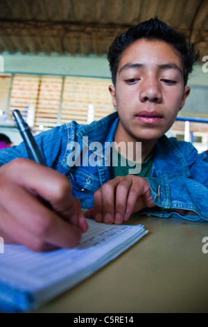 La Scuola media nel Canton Las Pilas, San Ignacio, Chaltenango Reparto, El Salvador Foto Stock