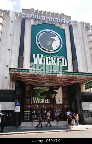 Wicked musical al Apollo Victoria Theatre, Wilton Road, Victoria, City of Westminster, Greater London, England, Regno Unito Foto Stock