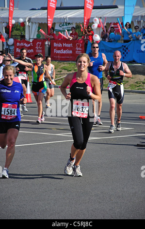 Il Virgin Active London Triathlon, centro ExCeL, London Docklands, London Borough of Newham, London, Greater London, England, Regno Unito Foto Stock