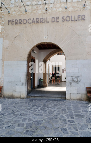 Quella che apparentemente è la stazione più antica del mondo, Soller, Maiorca, Spagna, Europa Foto Stock