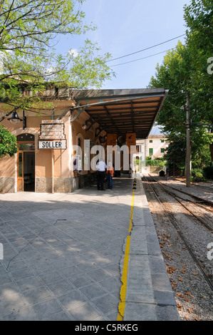 Quella che apparentemente è la più antica stazione ferroviaria nel mondo, Soller, Maiorca, Spagna, Europa Foto Stock