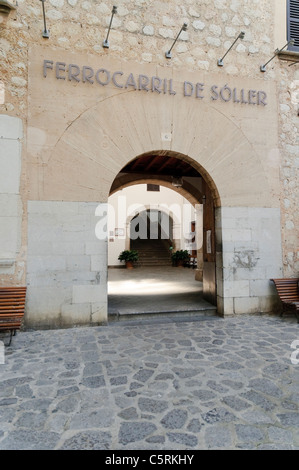 Quella che apparentemente è la più antica stazione ferroviaria nel mondo, Soller, Maiorca, Spagna, Europa Foto Stock