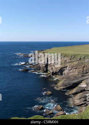 Dh SANDWICK ORKNEY Orkney continentale occidentale costa atlantica scogliera sul mare costa scogliere scozia coastal Foto Stock