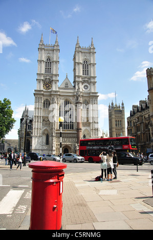 La grande Porta Occidentale, Westminster Abbey, Westminster, City of Westminster, London, Greater London, England, Regno Unito Foto Stock
