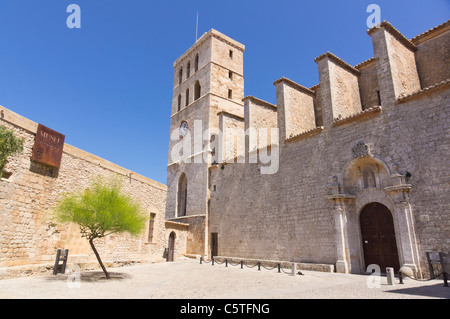 Ibiza, Isole Baleari, Spagna - Ibiza città, la cattedrale Foto Stock