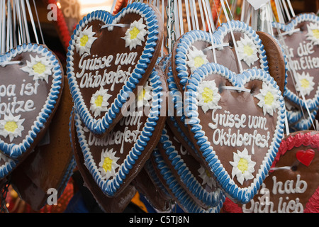 Germania - Monaco, Oktoberfest, cuori di panpepato, close-up Foto Stock