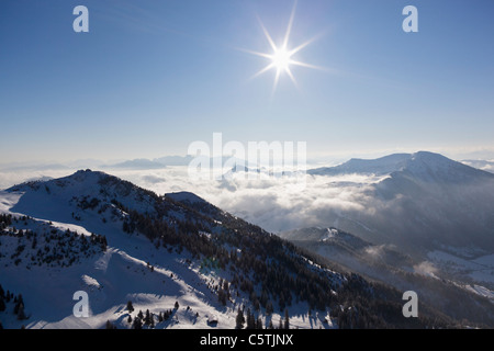 Germania del sud, Alta Baviera, Bayrischzell, vista delle Alpi europee dal Monte Wendelstein Foto Stock