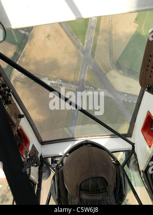 Vista dall'aereo leggero cockpit Foto Stock