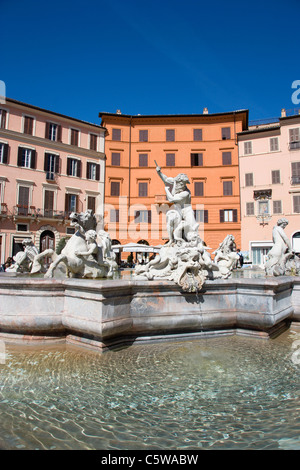 Italia, Roma, la Fontana di Nettuno Foto Stock