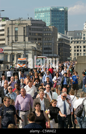 Pendolari - Sera Rush Hour - London Bridge Foto Stock