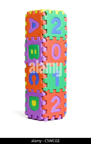 2012 Anno nuovo e ABCD colorato ad incastro dei blocchi di schiuma su sfondo bianco Foto Stock