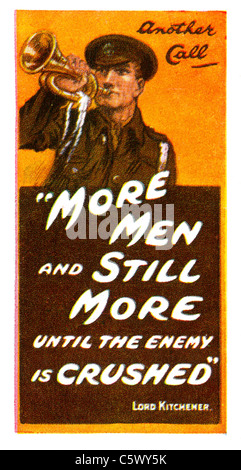 La Prima guerra mondiale il reclutamento di Poster - ''Un'altra chiamata. Più uomini e più ancora fino a quando il nemico è schiacciato' Lord Kitchener'. DEL55 Foto Stock