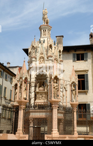 Arche Scaligere, una delle tombe Scaligero di Verona Foto Stock